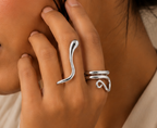 THE SINUOUS TEARDROP RING