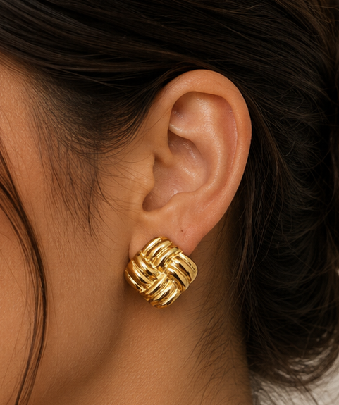 Woven Studs
