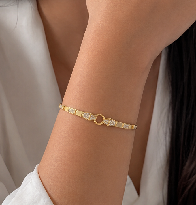 Celeste Loop Bracelet