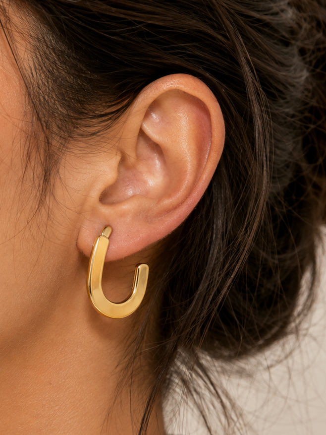 Amara Sculpted Hoop Earrings