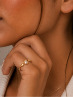 Luna Pearl Ring