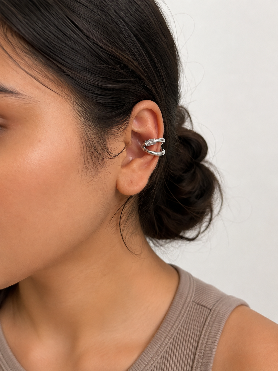 Nova Twist Ear Cuff