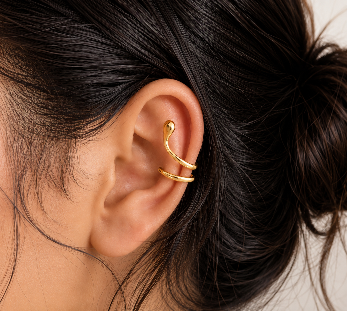 Minimalist Loop Ear Cuff