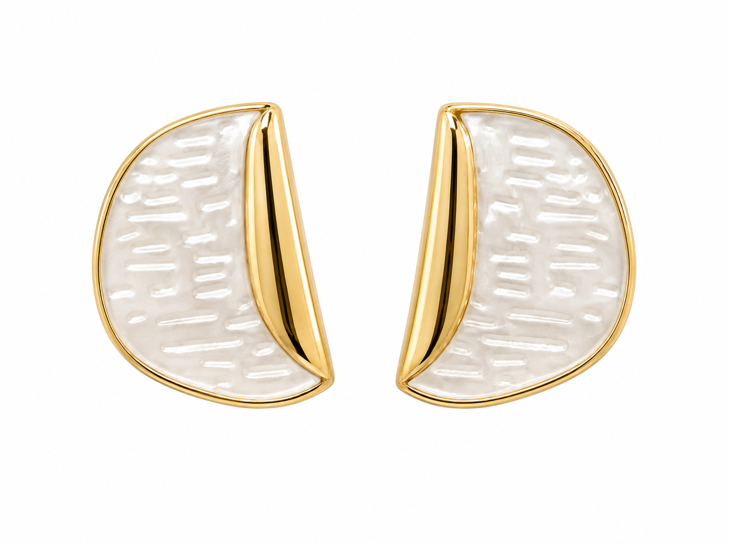 Luna Pearl Stud Earrings
