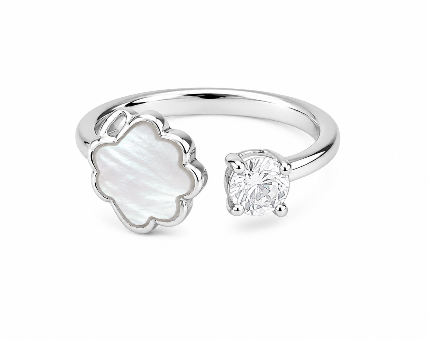 Clover Pearl Ring