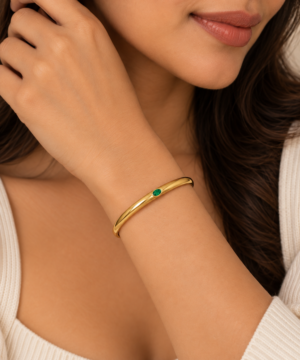 Emerald Glow Minimalist Gold Kada(BABYSIZE)