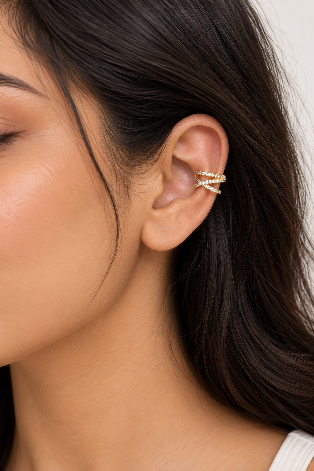 Criss Cross Spark Earcuff