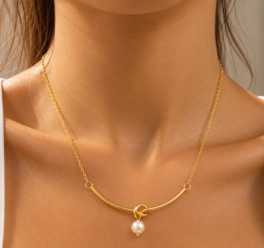 Gold Knot Pearl Necklace
