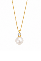 Classic Pearl Necklace