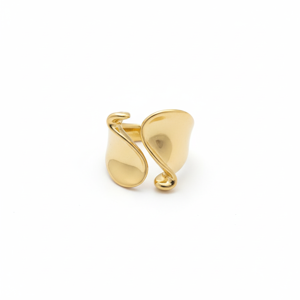 Sculptural Fluid Ring