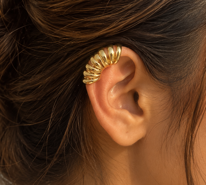 Sculpted Gold Ribbed Ear Cuff