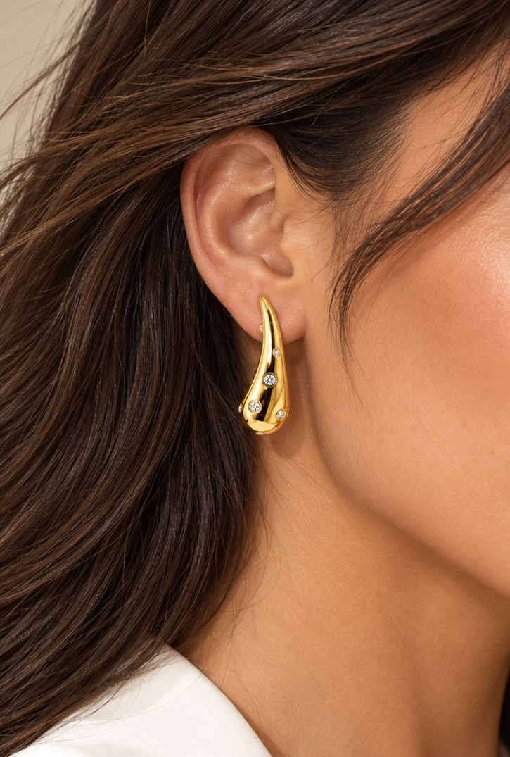 Sculpted Teardrop Studs