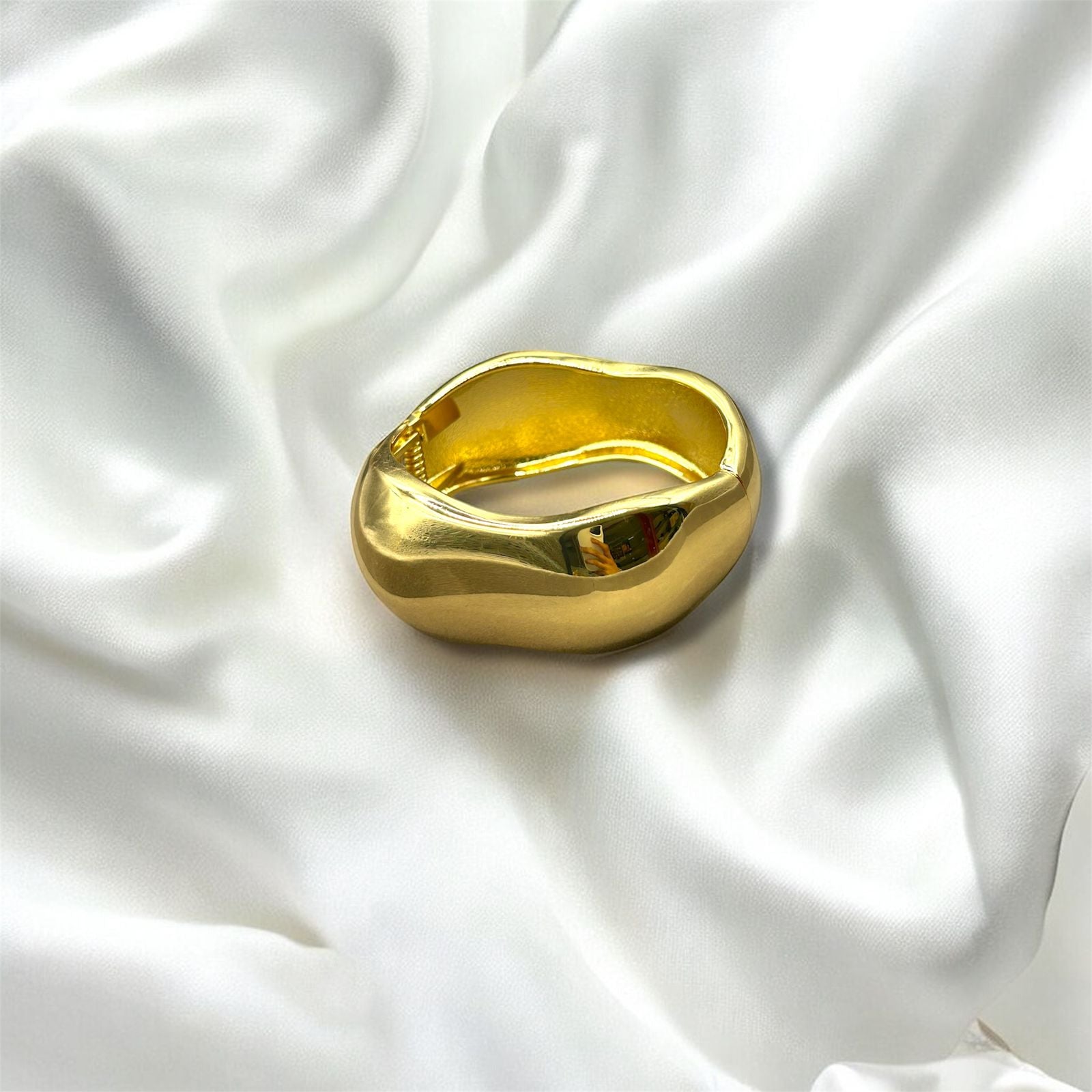 Sculpted Horizon Cuff