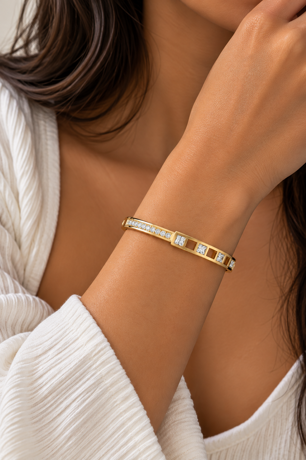 Radiant Luxe Crystal Kada
