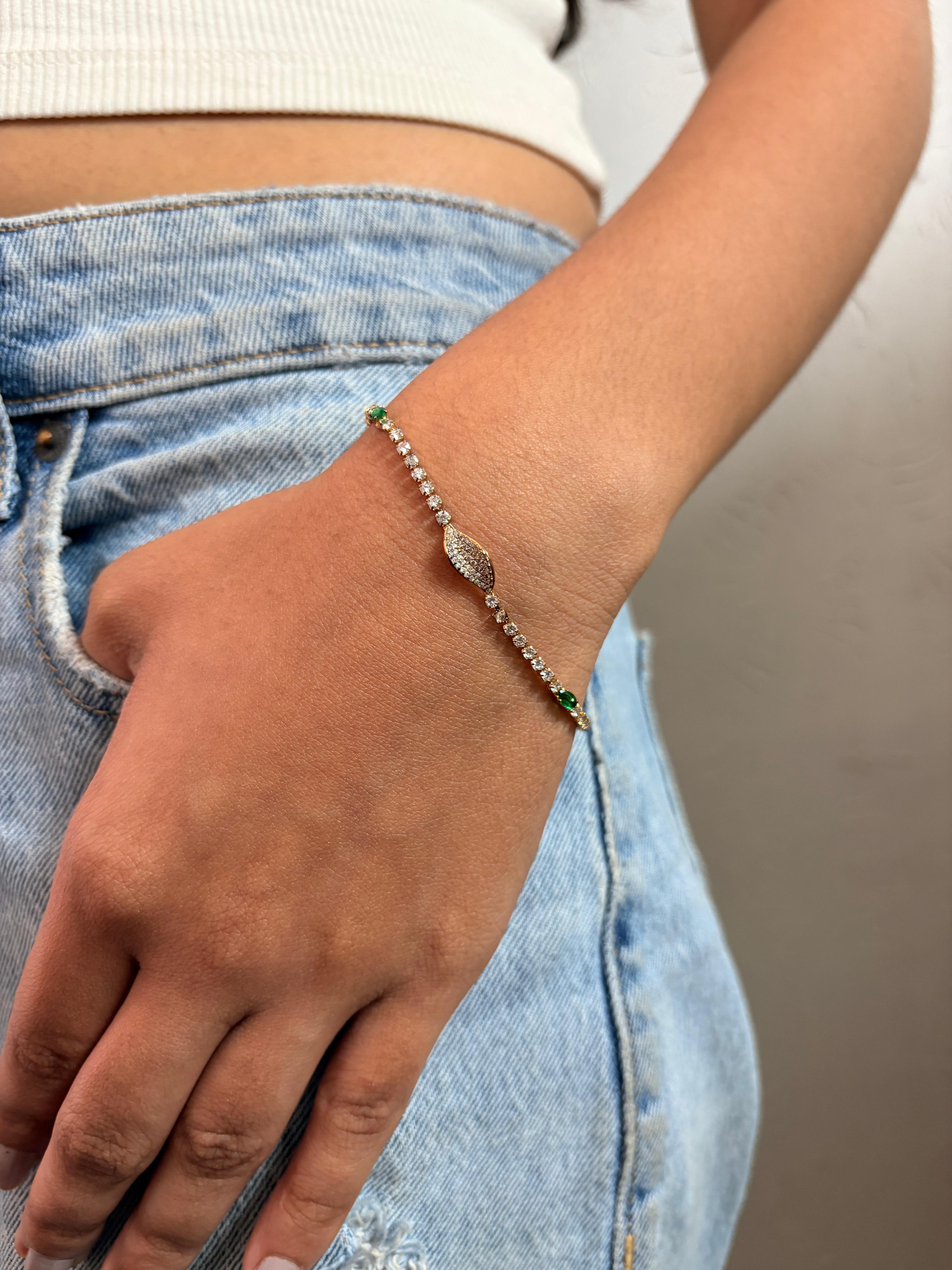 Navette & Emerald Accent Chain