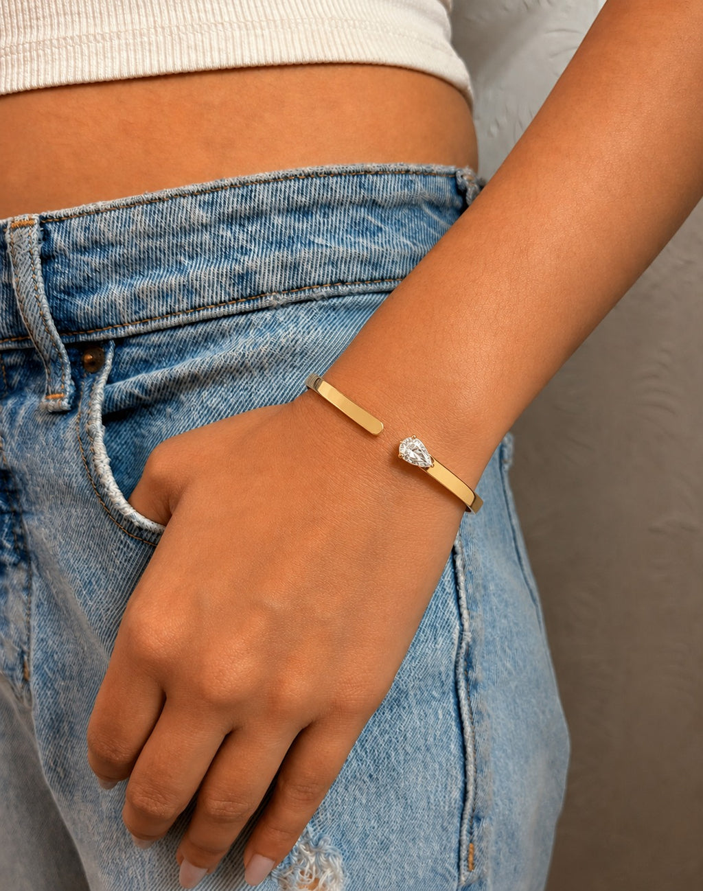 Solitaire Grace Cuff