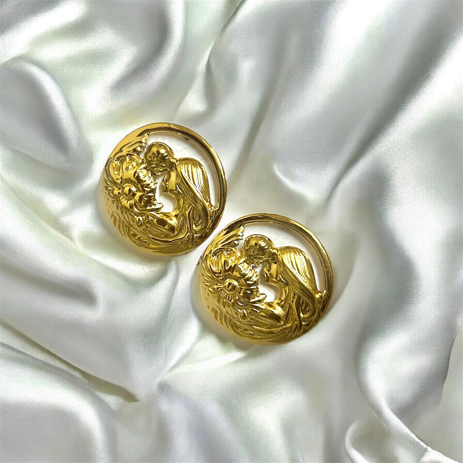 Vintage Embossed Studs